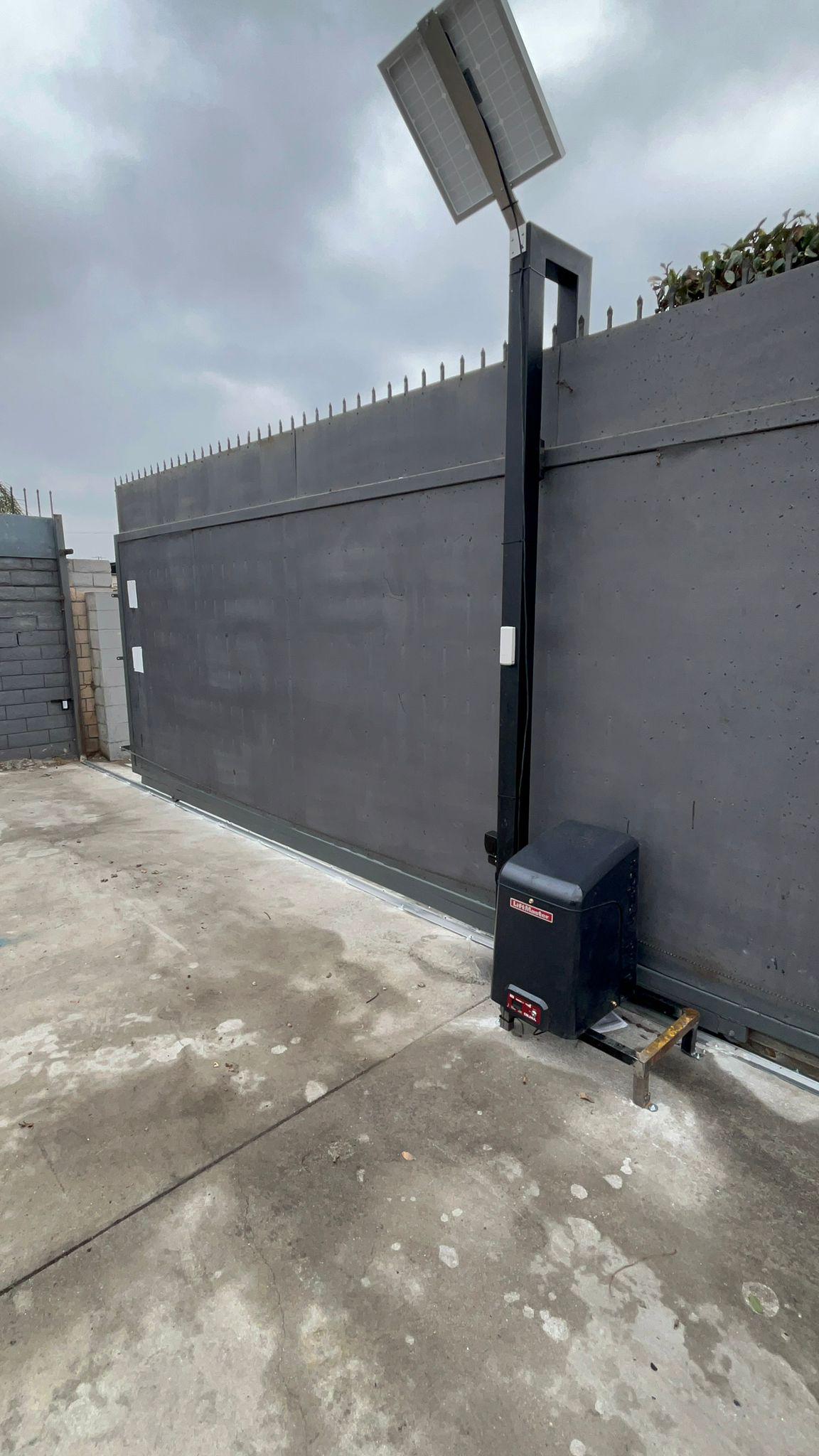 Driveway Gate Repair project photo