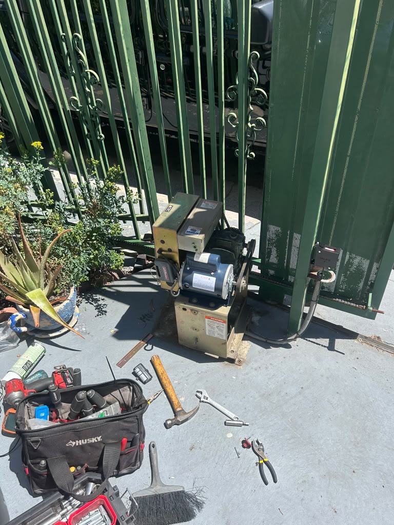 Elite gate repair job site