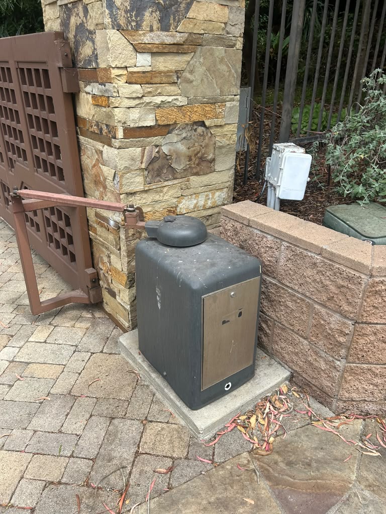 Elite gate system maintenance