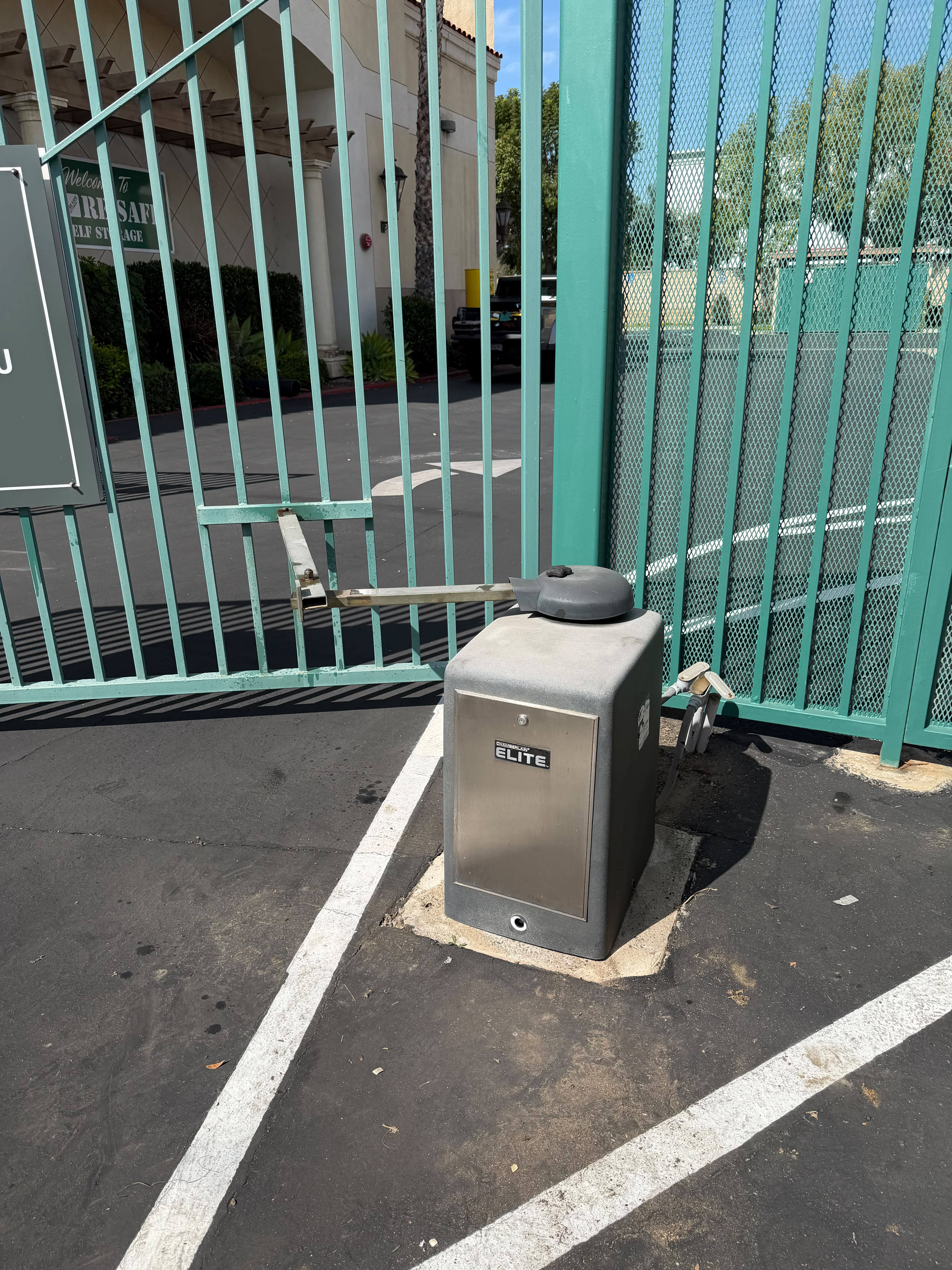 Elite gate repair technician at work