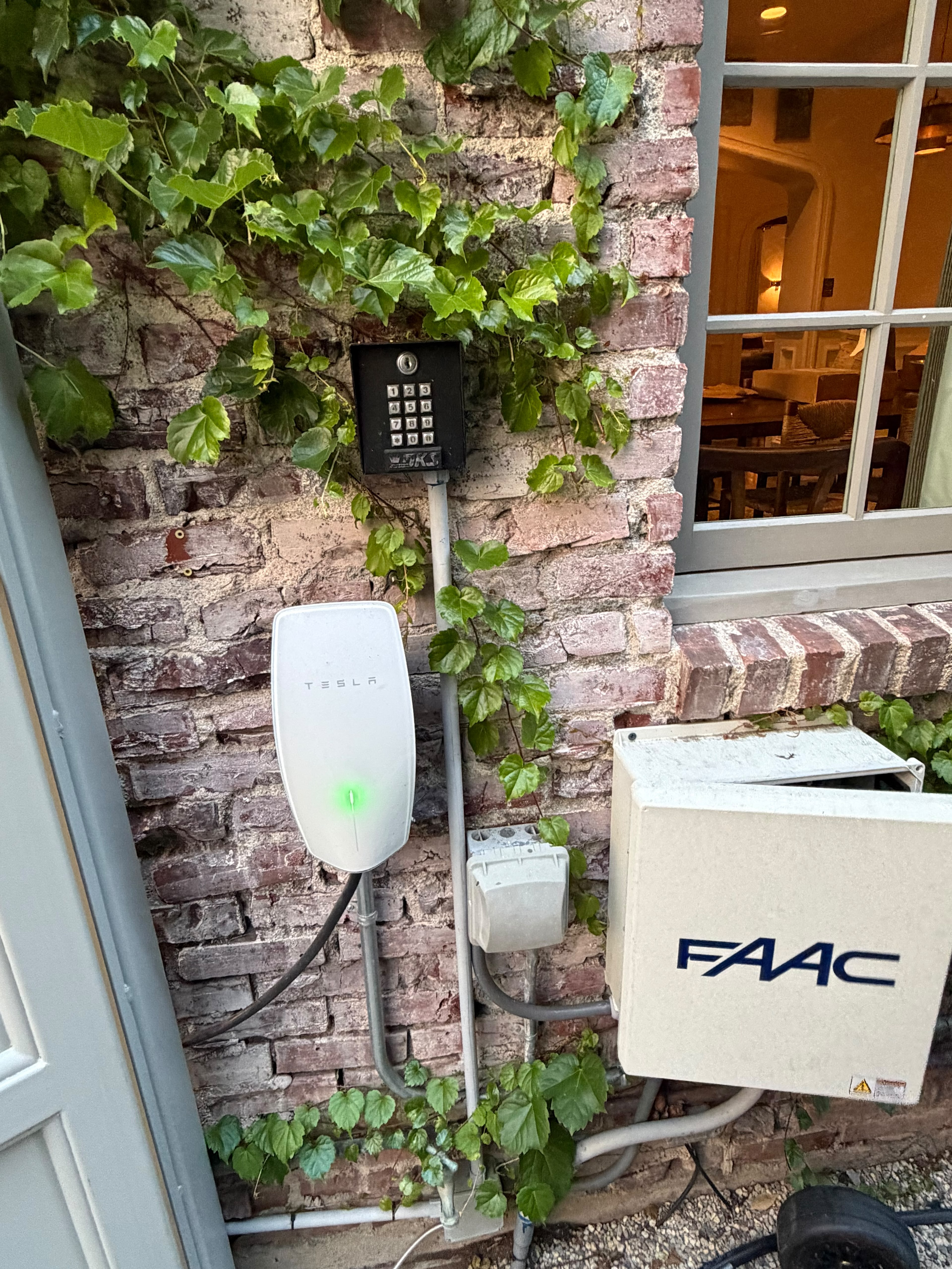 FAAC gate operator installation
