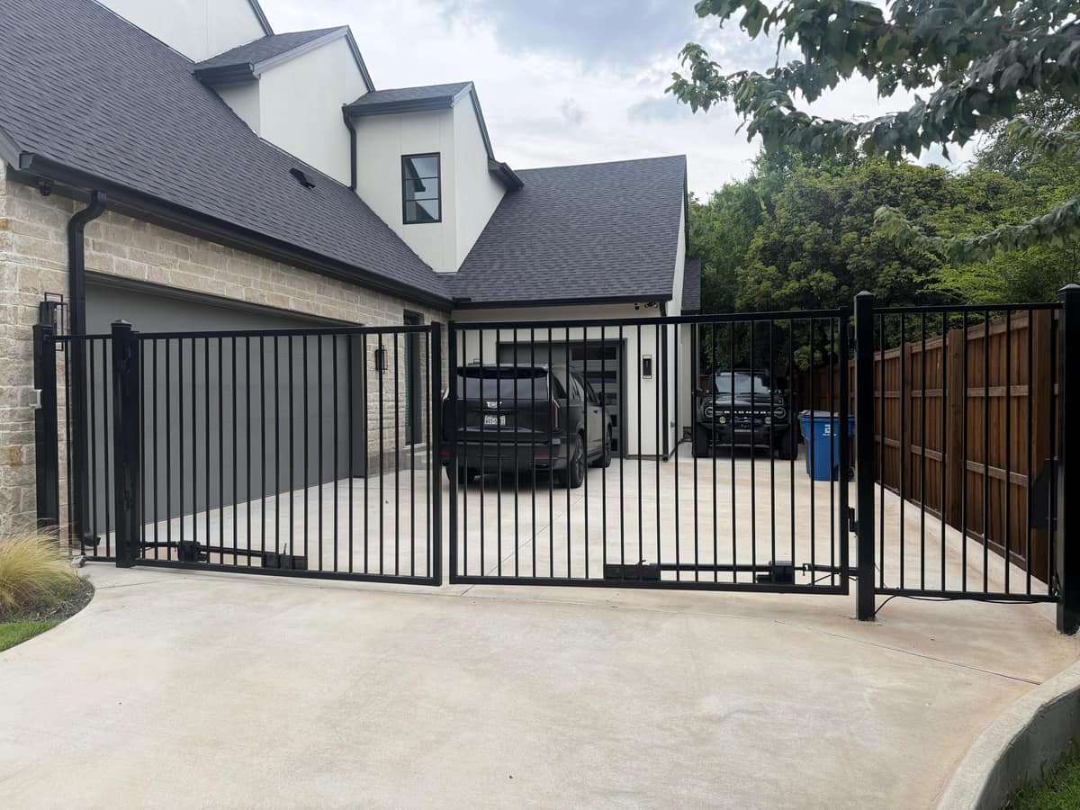 Gate repair work