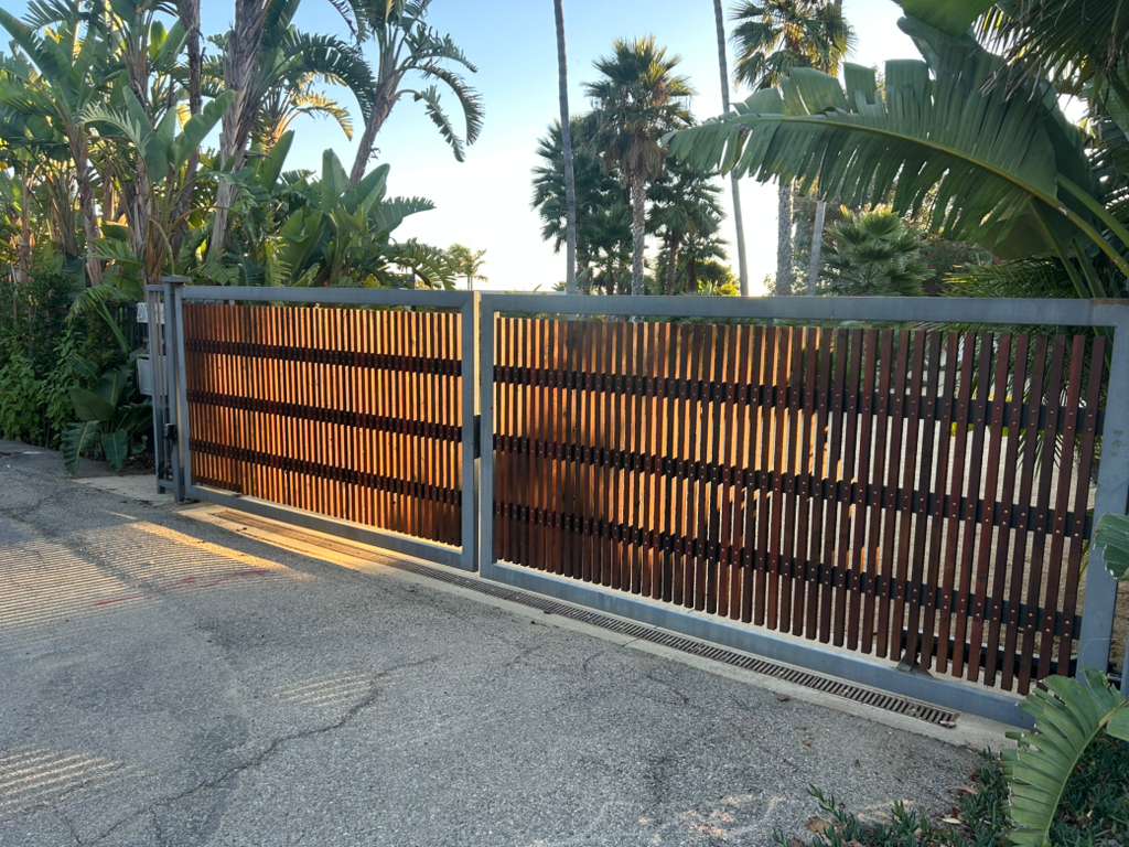 Gate repair work
